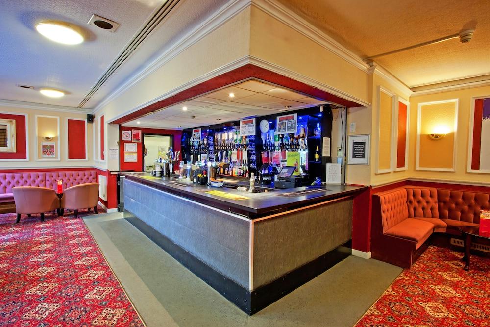 Coventry Hill Hotel Exterior photo